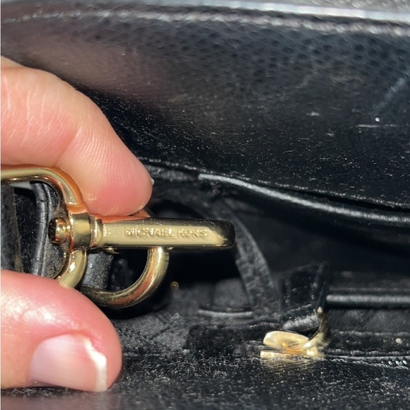 Michael kors purse - Picture 5 of 6